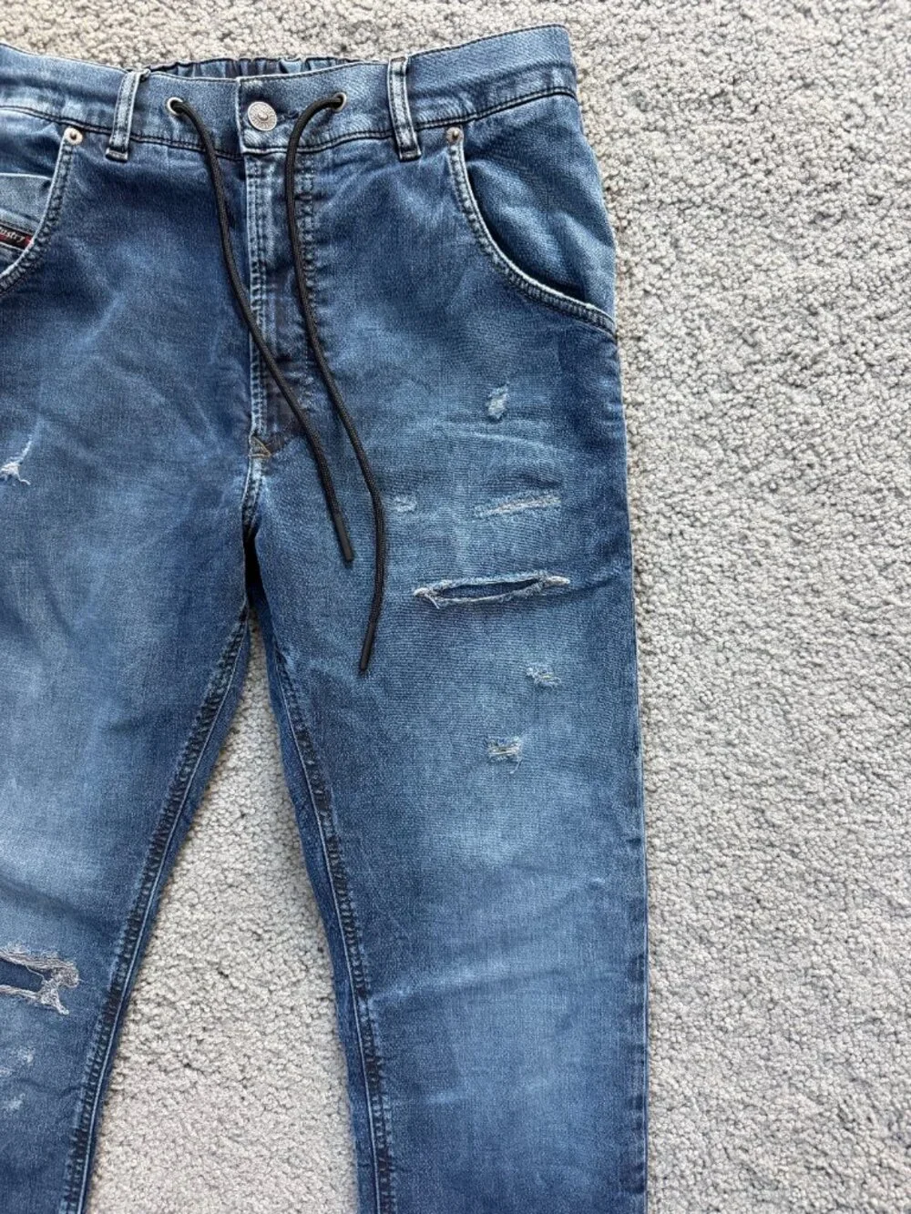 Diesel Krooley-NE JoggJeans Distressed Sweat Jeans W30 Medium Blue 0670U